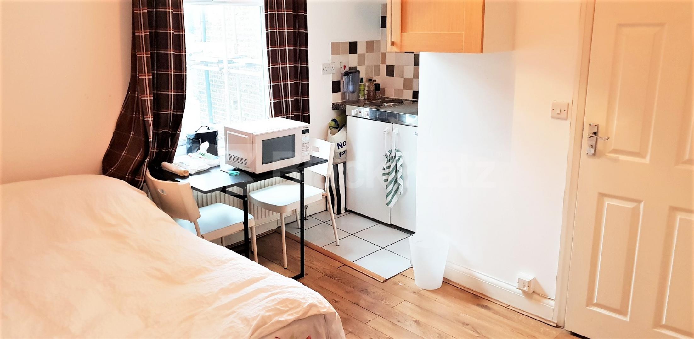 			GAS, WATER and ELECTRICITY INCLUDED, Studio Apartment, 1 bath, 1 reception Apartment			 North End Road, WEST KENSINGTON 