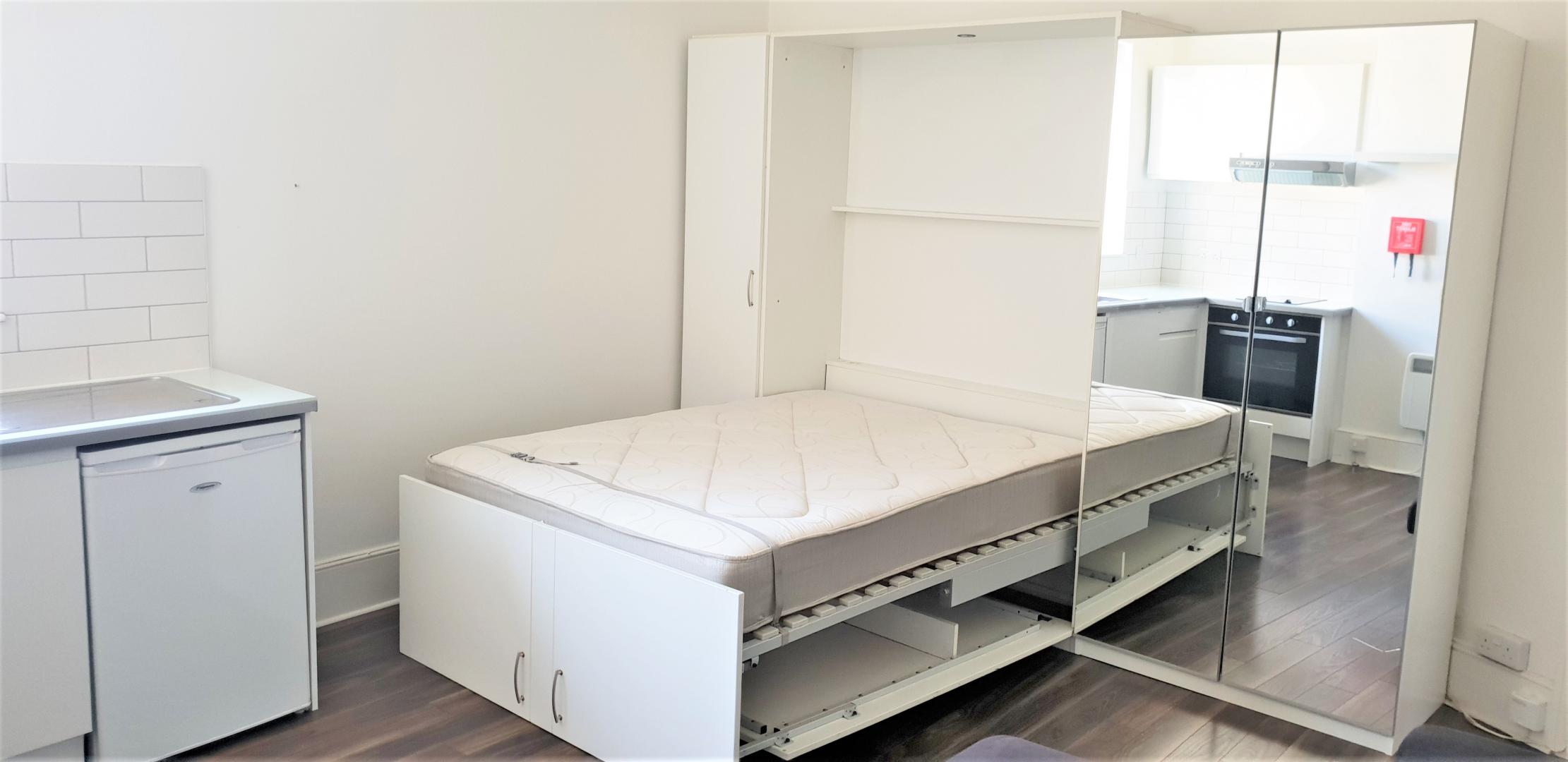 			Studio Apartment, 1 bath, 1 reception Apartment			 Milman Road, QUEENS PARK