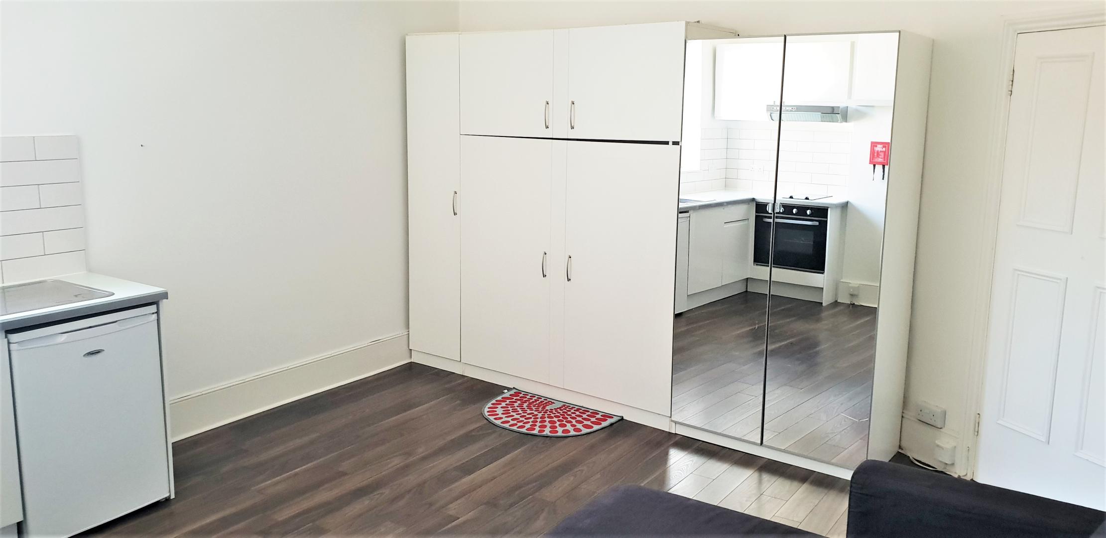 			COUNCIL TAX, GAS and WATER INCLUDED, Studio Apartment, 1 bath, 1 reception Apartment			 Milman Road, QUEENS PARK