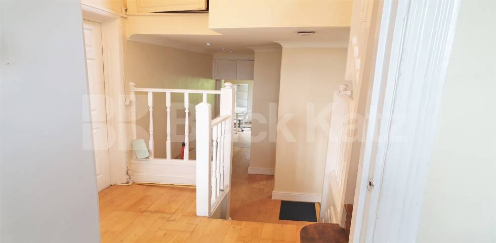 			3 Bedroom, 1 bath, 1 reception Flat			 Fordwych Road, WEST HAMPSTEAD