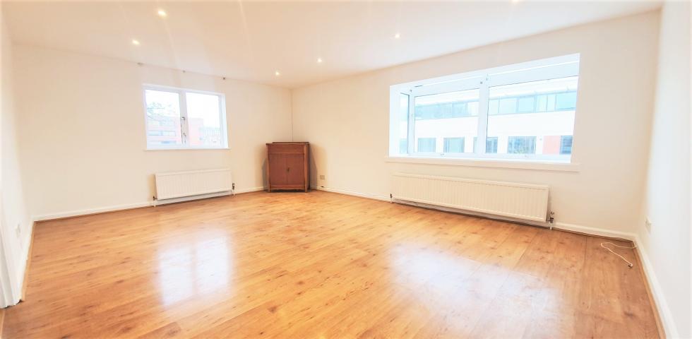 			2 Bedroom, 1 bath, 1 reception Apartment			 Iverson Road, WEST HAMPSTEAD