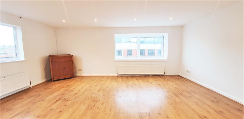 			2 Bedroom, 1 bath, 1 reception Apartment			 Iverson Road, WEST HAMPSTEAD