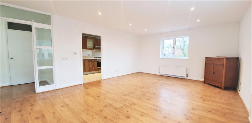 			2 Bedroom, 1 bath, 1 reception Apartment			 Iverson Road, WEST HAMPSTEAD