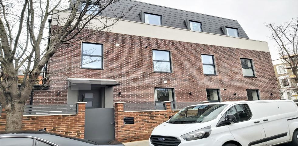 Modern Apartment Macfarlane Road, Shepherds Bush