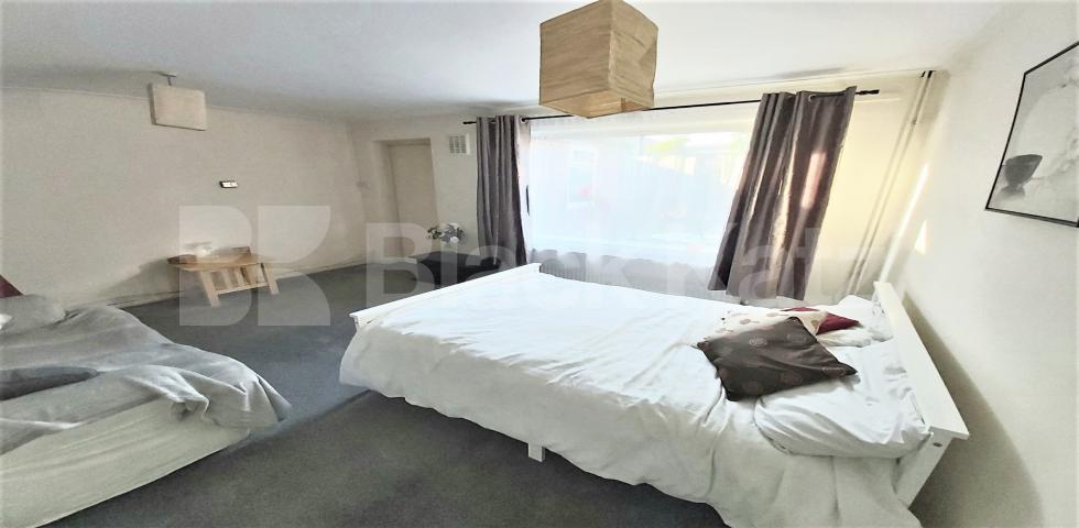			GAS, WATER and ELECTRICITY INCLUDED, Studio Apartment, 1 bath, 1 reception Ground Floor Flat			 Wilkinson Way, ACTON CENTRAL