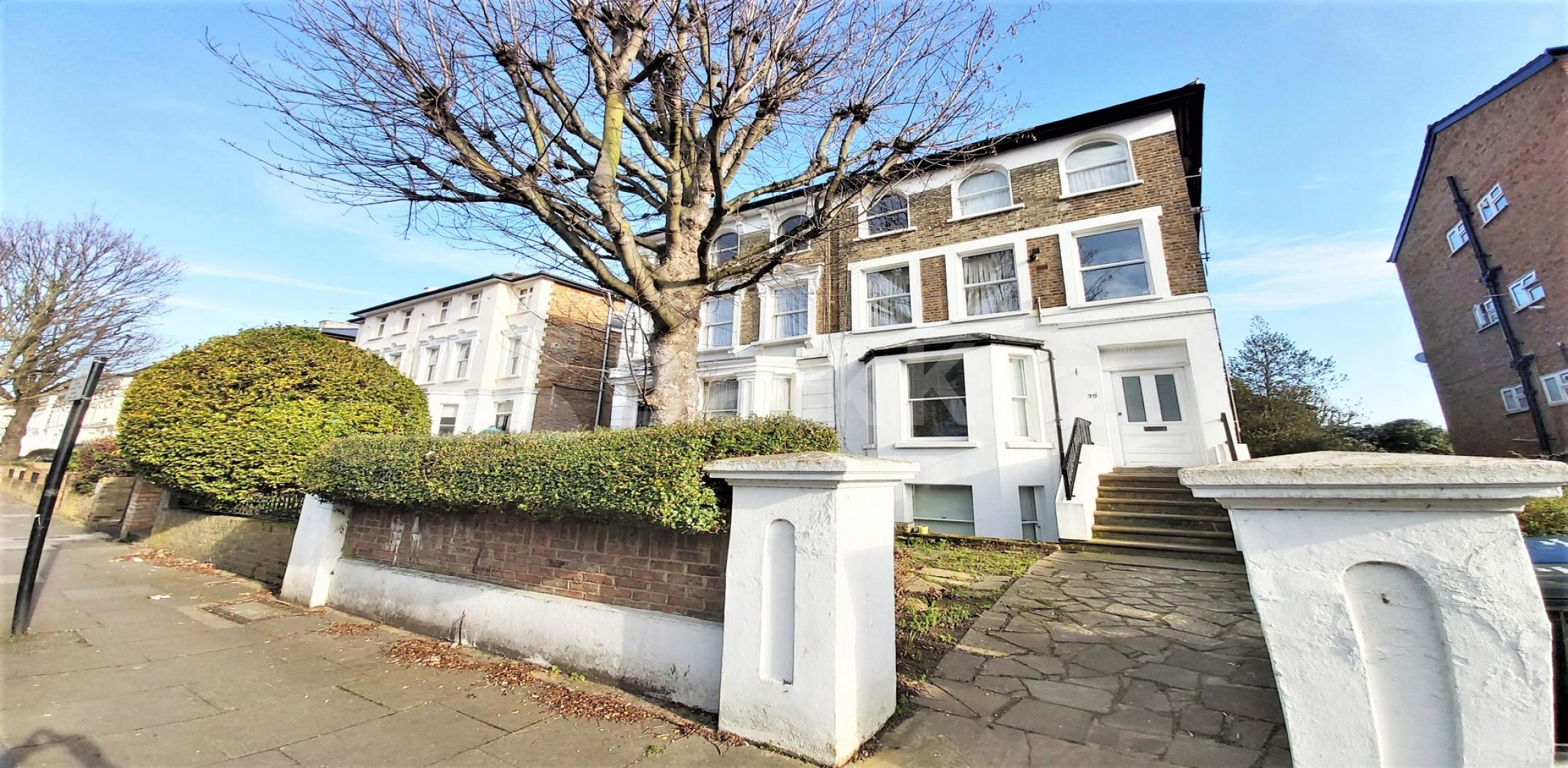 			3 Bedroom, 1 bath, 1 reception Flat			 Windsor Road , EALING BROADWAY 
