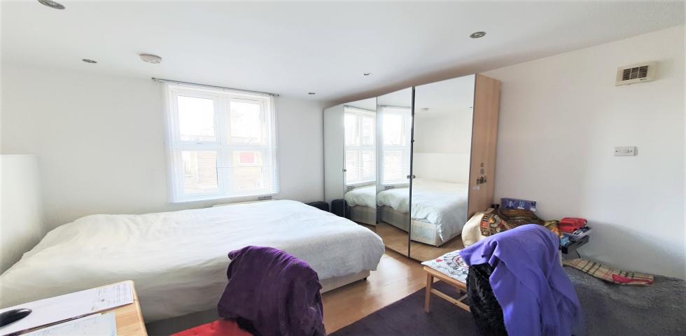 			Studio Apartment, 1 bath, 1 reception Apartment			 West End Lane, WEST HAMPSTEAD