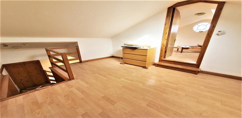			3 Bedroom, 1 bath, 1 reception Flat			 Kilburn Lane , KENSAL GREEN