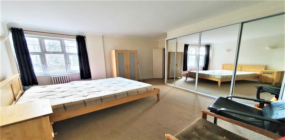 			2 Bedroom, 1 bath, 1 reception Apartment			 College Crescent, SWISS COTTAGE