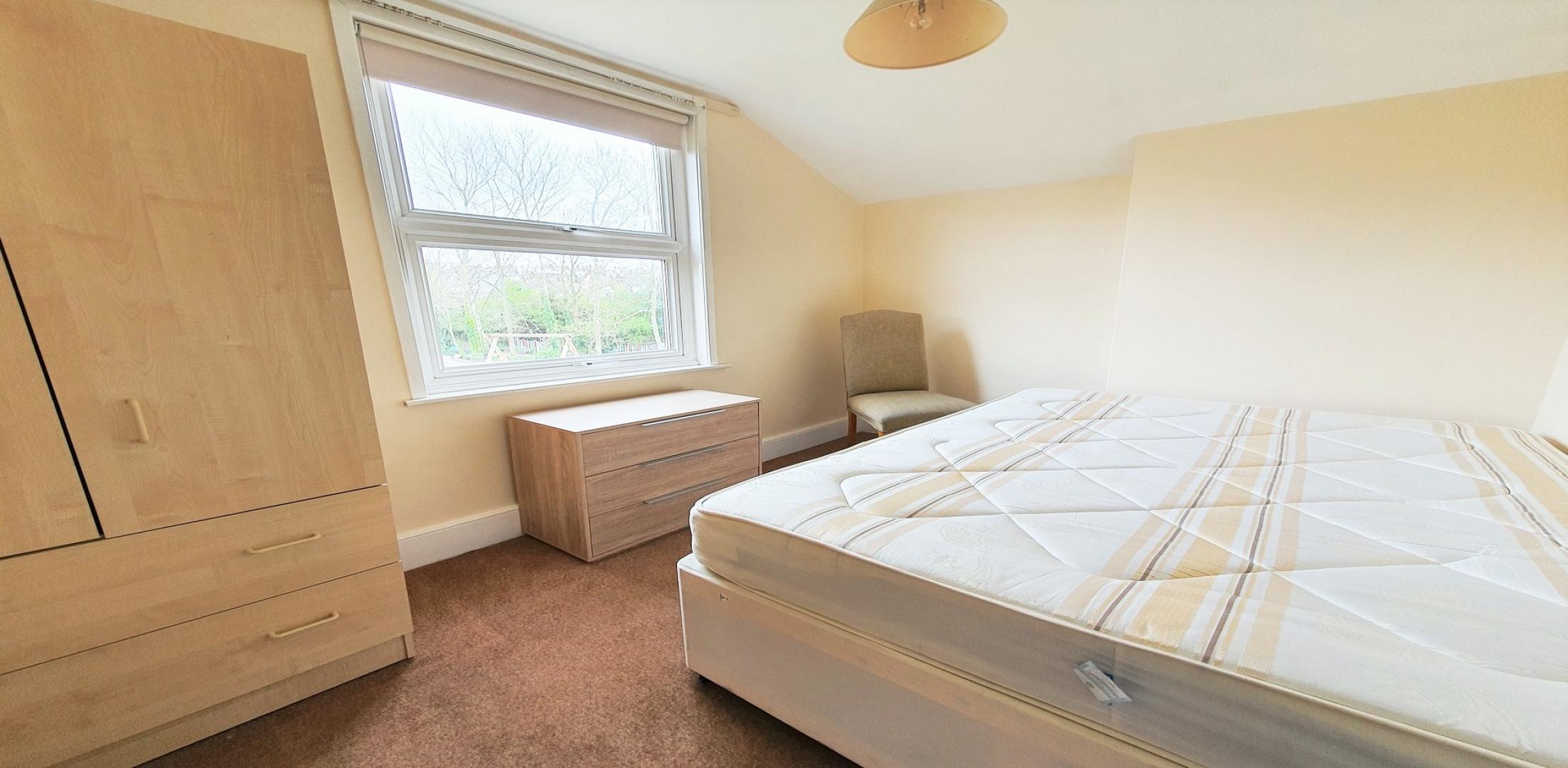 			2 Bedroom, 1 bath, 1 reception Flat			 Holmdale Road, WEST HAMPSTEAD