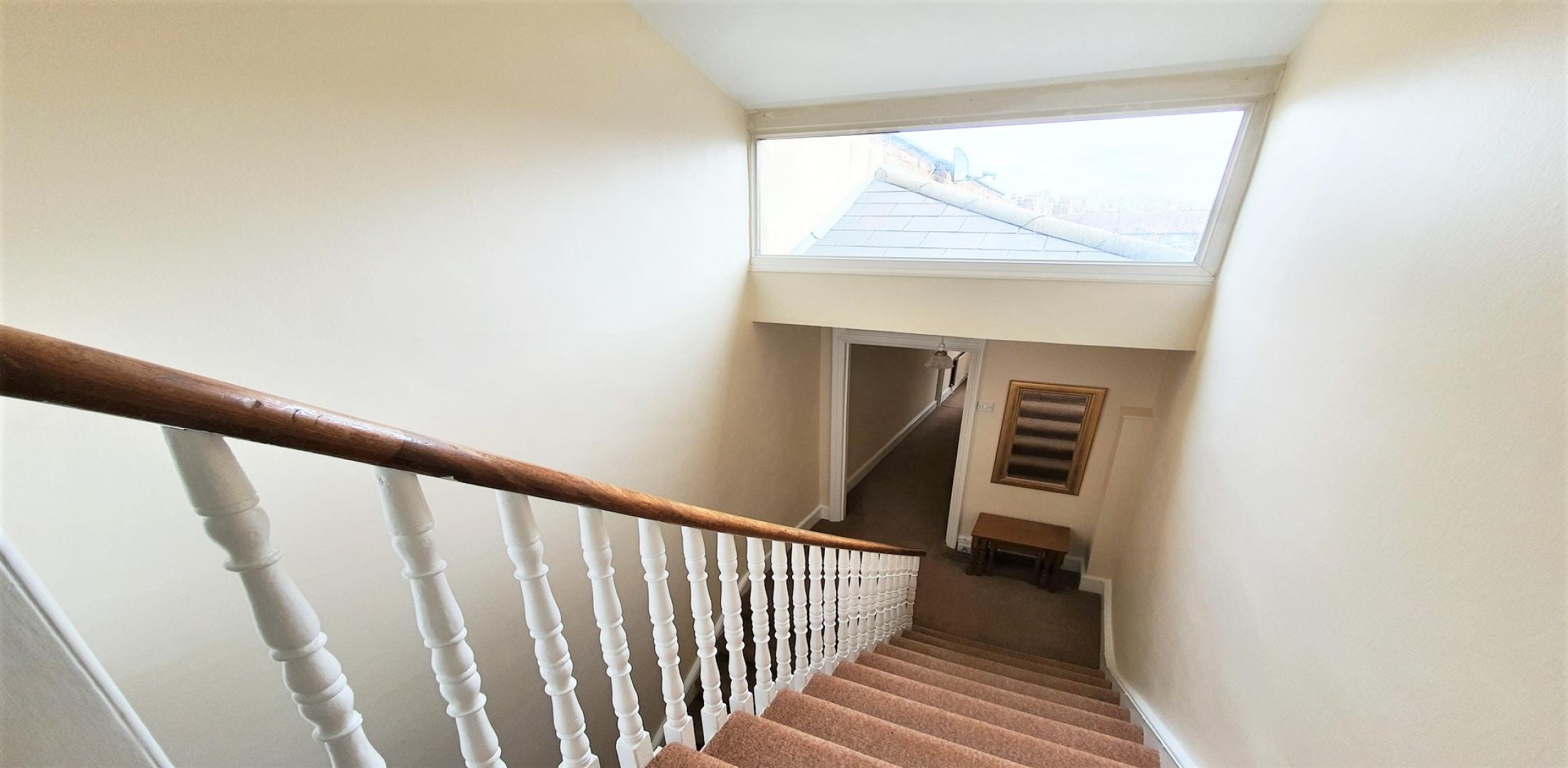 			2 Bedroom, 1 bath, 1 reception Flat			 Holmdale Road, WEST HAMPSTEAD