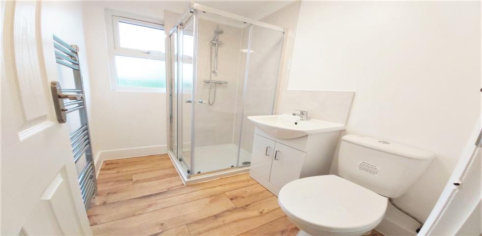 			3 BATHROOMS, PRIVATE GARDEN, 4 Bedroom, 1 bath, 1 reception House			 Mulgrave Road, DOLLIS HILL
