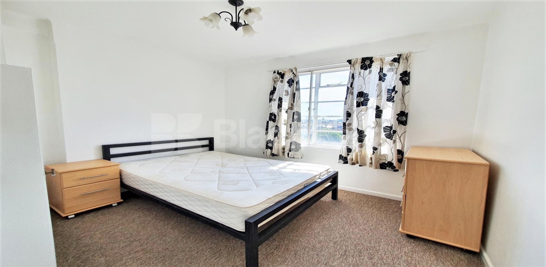 			2 Bedroom, 1 bath, 1 reception Apartment			 The Grampians, Shepherds Bush Road, SHEPHERDS BUSH