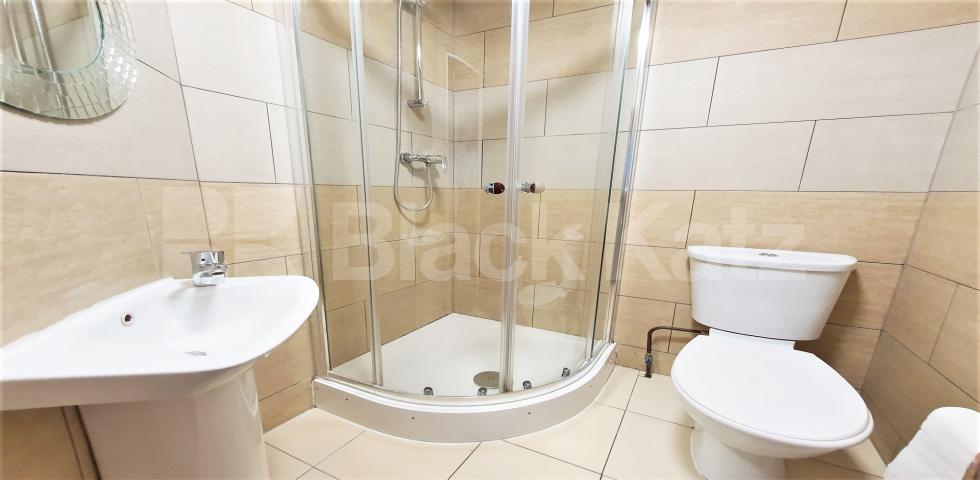 We are happy to present this lovely three double bedroom apartment located in Brondesbury area Willesden Lane, London, NW6,  London