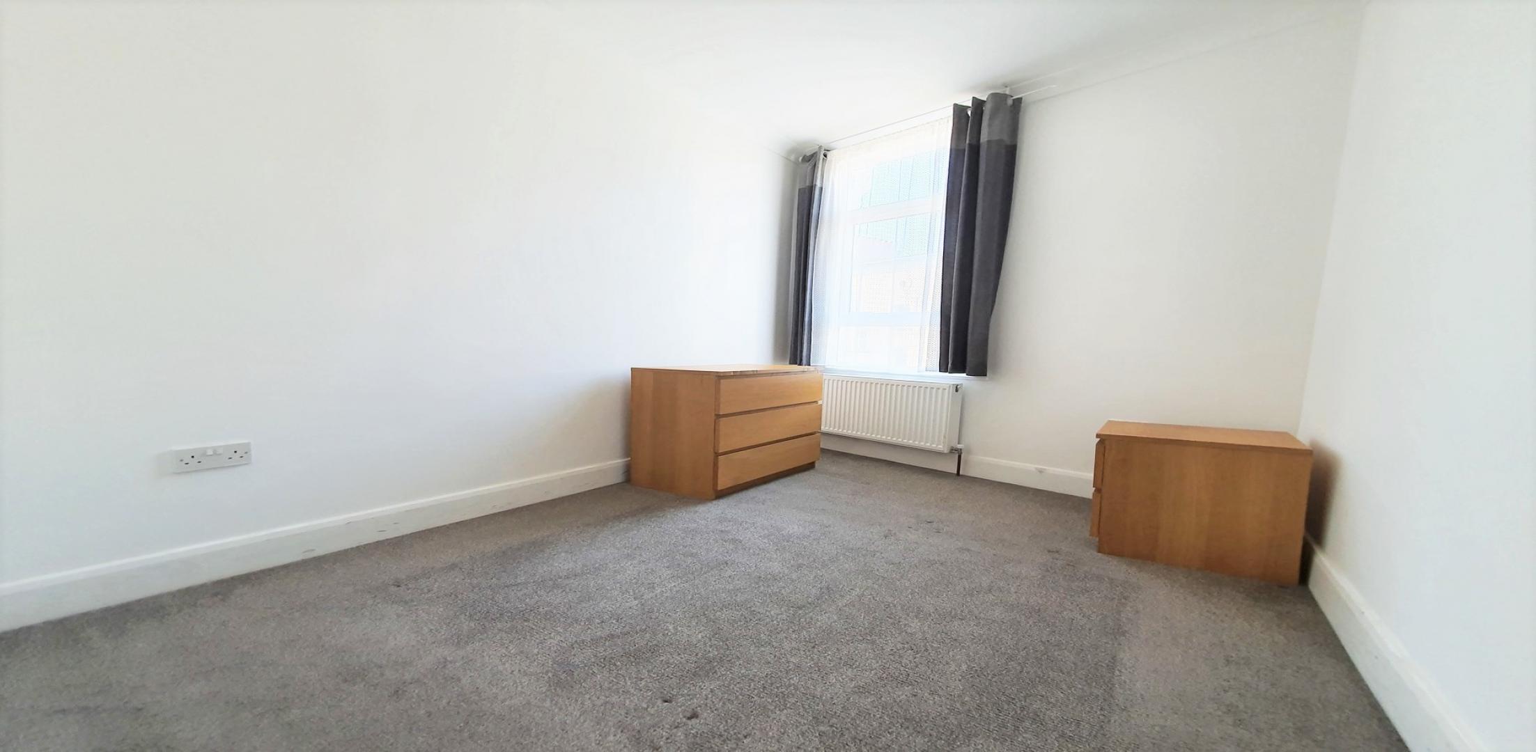 Modern Sharers Apartment Willesden Lane, Kilburn