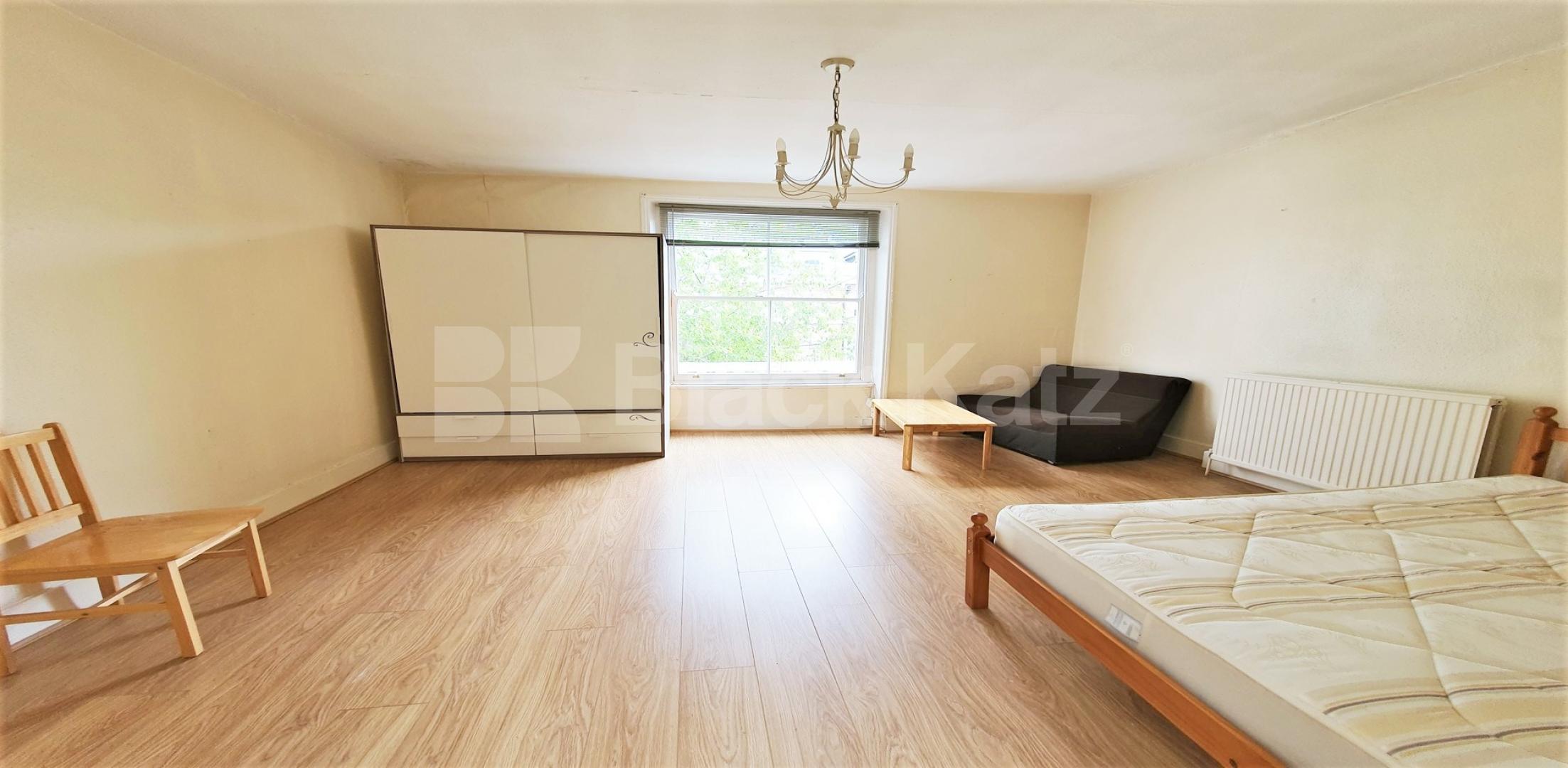 			NEW INSTRUCTION, Studio Apartment, 1 bath, 1 reception Studio			 Holland Road, Kensington Olympia 