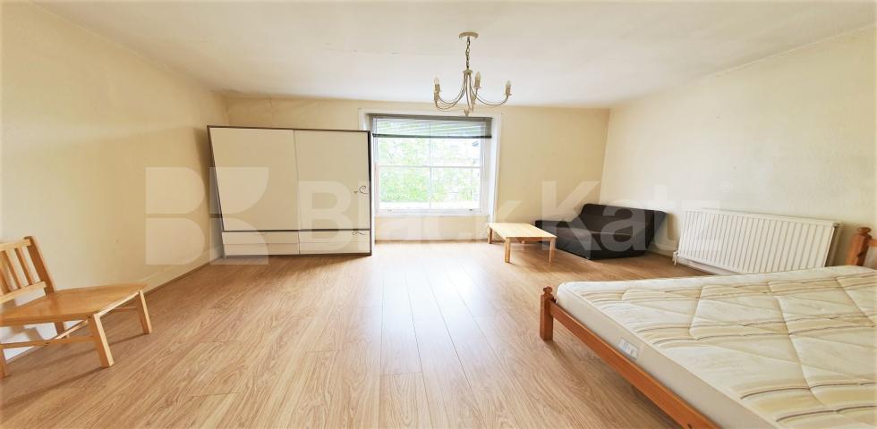 			NEW INSTRUCTION, Studio Apartment, 1 bath, 1 reception Studio			 Holland Road, Kensington Olympia 