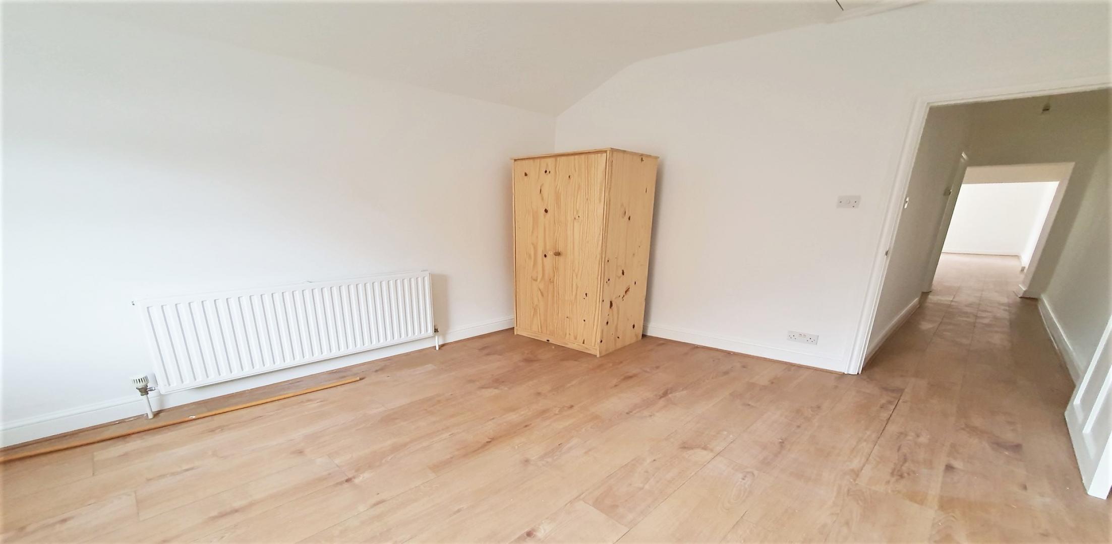 			1 Bedroom, 1 bath, 1 reception Flat			 Station Road, Edgware