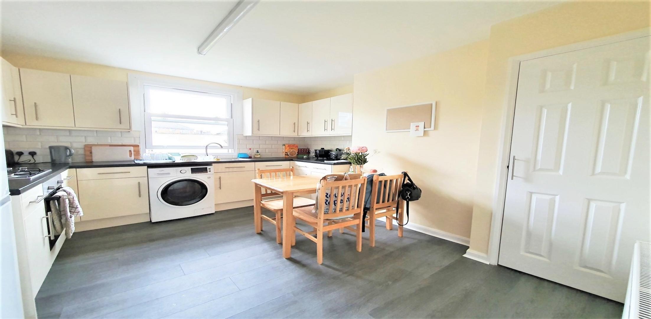 			3 Bedroom, 2 bath, 1 reception Apartment			 Compton Road, KENSAL RISE / LADBROKE GROVE