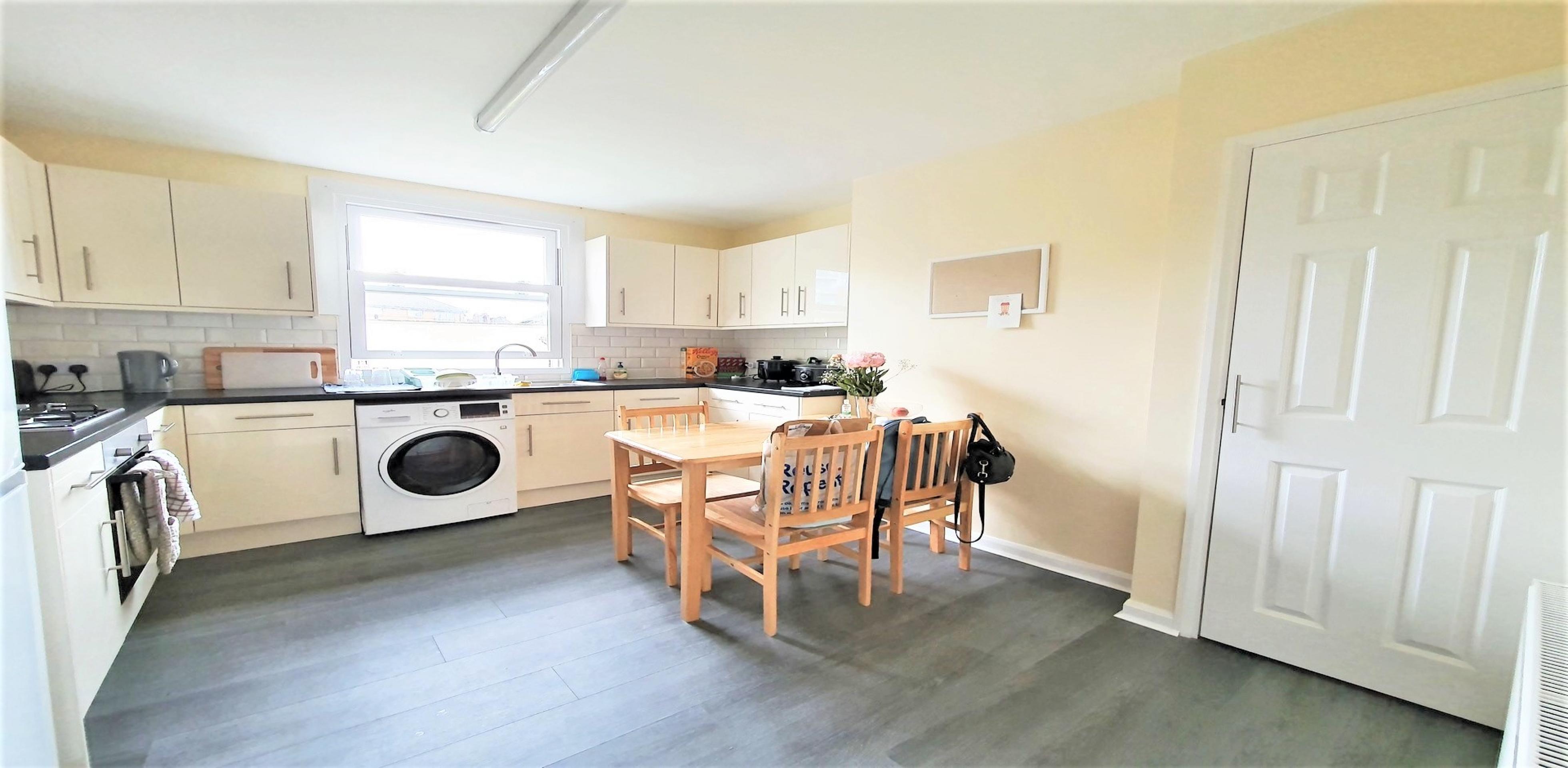 			3 Bedroom, 2 bath, 1 reception Apartment			 Compton Road, KENSAL RISE / LADBROKE GROVE NW10
