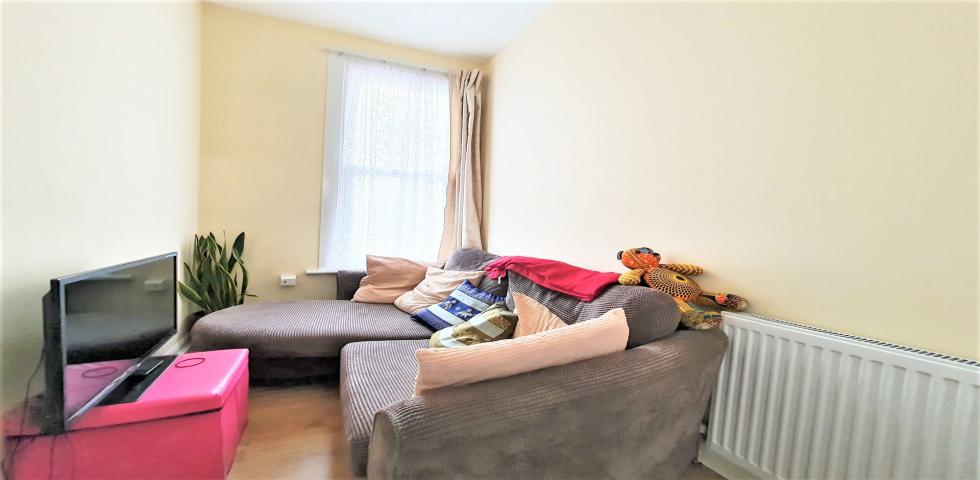 			3 Bedroom, 2 bath, 1 reception Apartment			 Compton Road, KENSAL RISE / LADBROKE GROVE