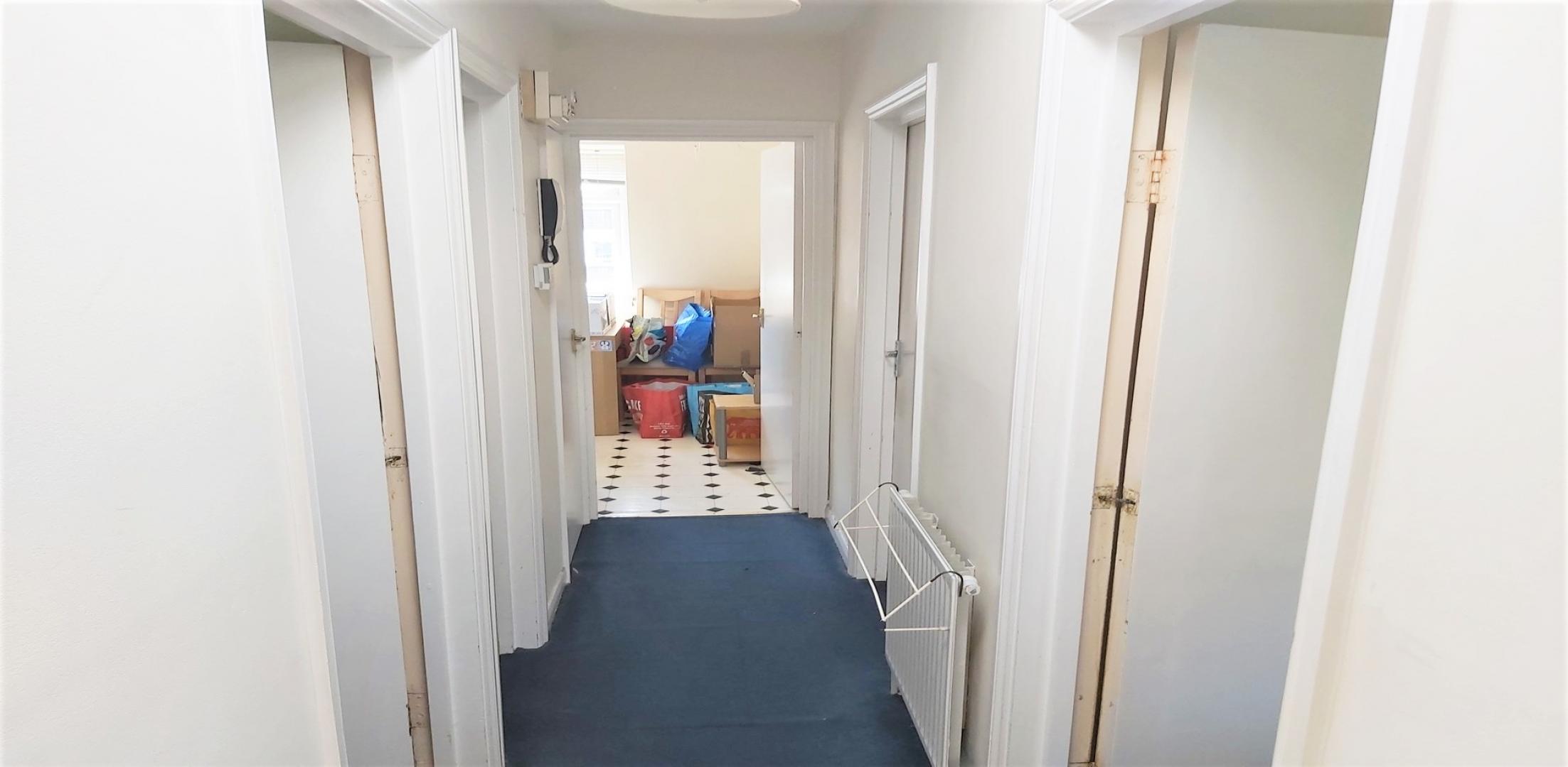 			TWO BATHROOMS, 3 Bedroom, 1 bath, 1 reception Flat			 Sherriff Road , WEST HAMPSTEAD