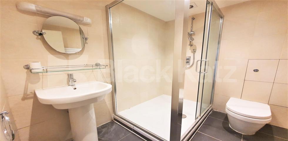 Wonderful Garden Apartment Bamborough Gardens , Shepherds Bush