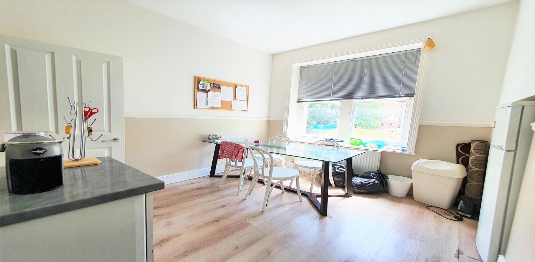 Modern and Central Apartment Elgin Ave, Maida Vale