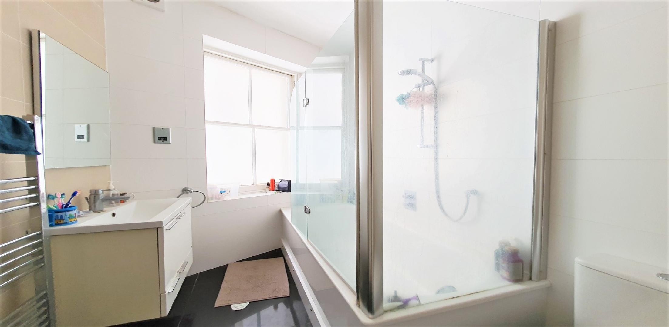 Modern and Central Apartment Elgin Ave, Maida Vale