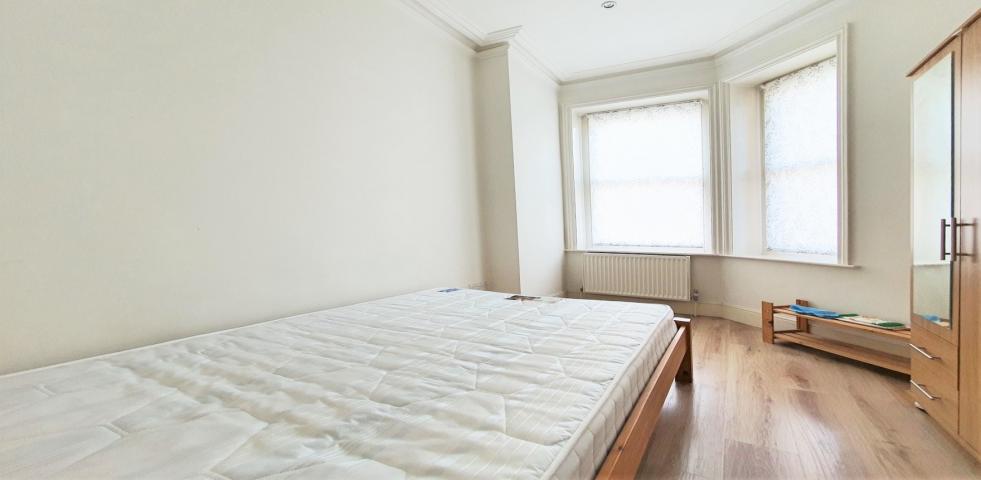 Modern and Central Apartment Elgin Ave, Maida Vale