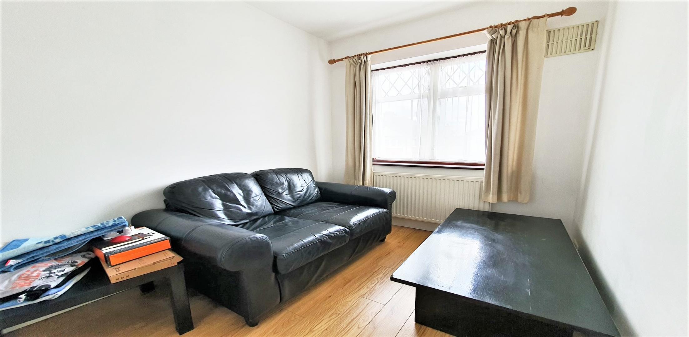 			4 Bedroom, 1 bath, 1 reception House			 Leigh Gardens, KENSAL RISE