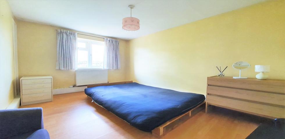 			2 Bedroom, 1 bath, 1 reception Flat			 Broadhurst Gardens, WEST HAMPSTEAD