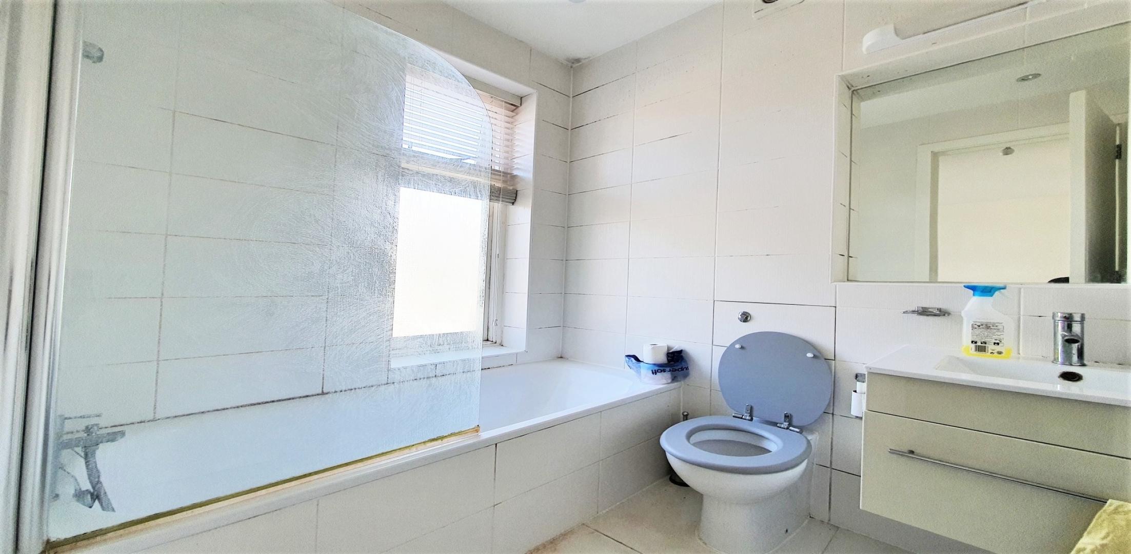 Modern Apartment With Private Balcony Dyne Road, Kilburn