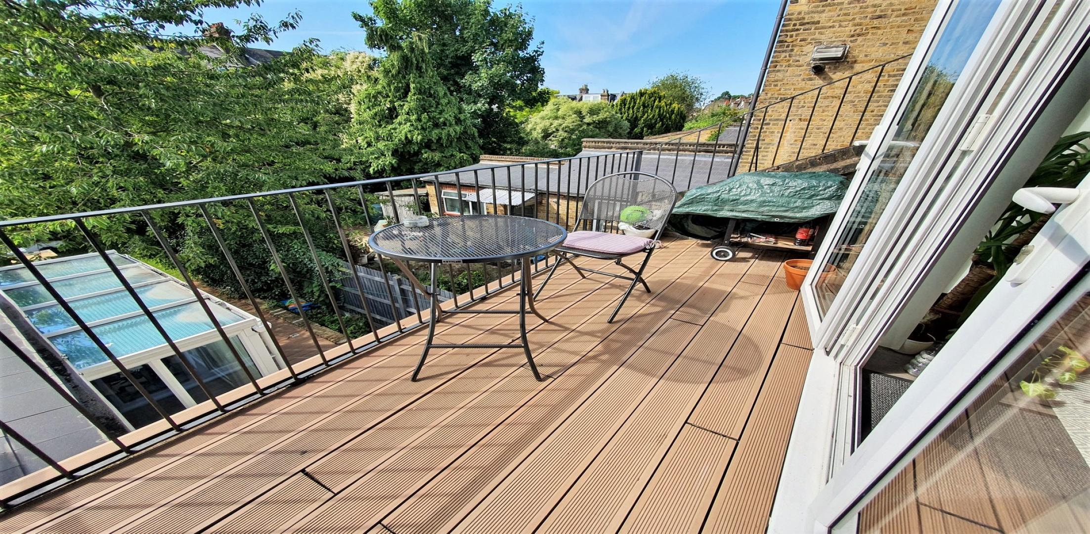 Modern Apartment With Private Balcony Dyne Road, Kilburn