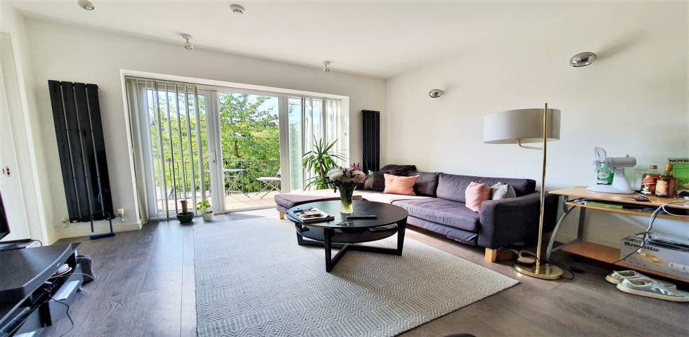 Modern Apartment With Private Balcony Dyne Road, Kilburn