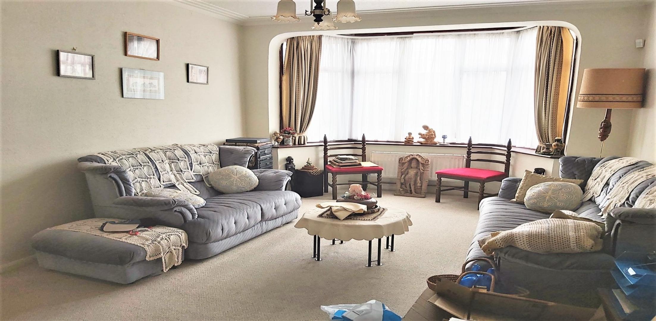 			3 Bedroom, 1 bath, 1 reception Semi-Detached House			 Charmian Avenue, QUEENSBURY