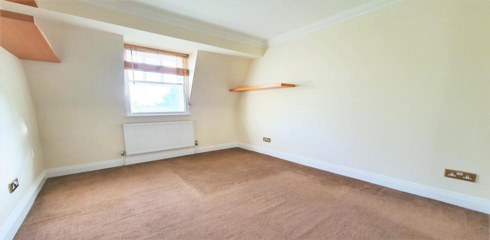 Modern Apartment Cedar Lodge, Exeter Road , Kilburn