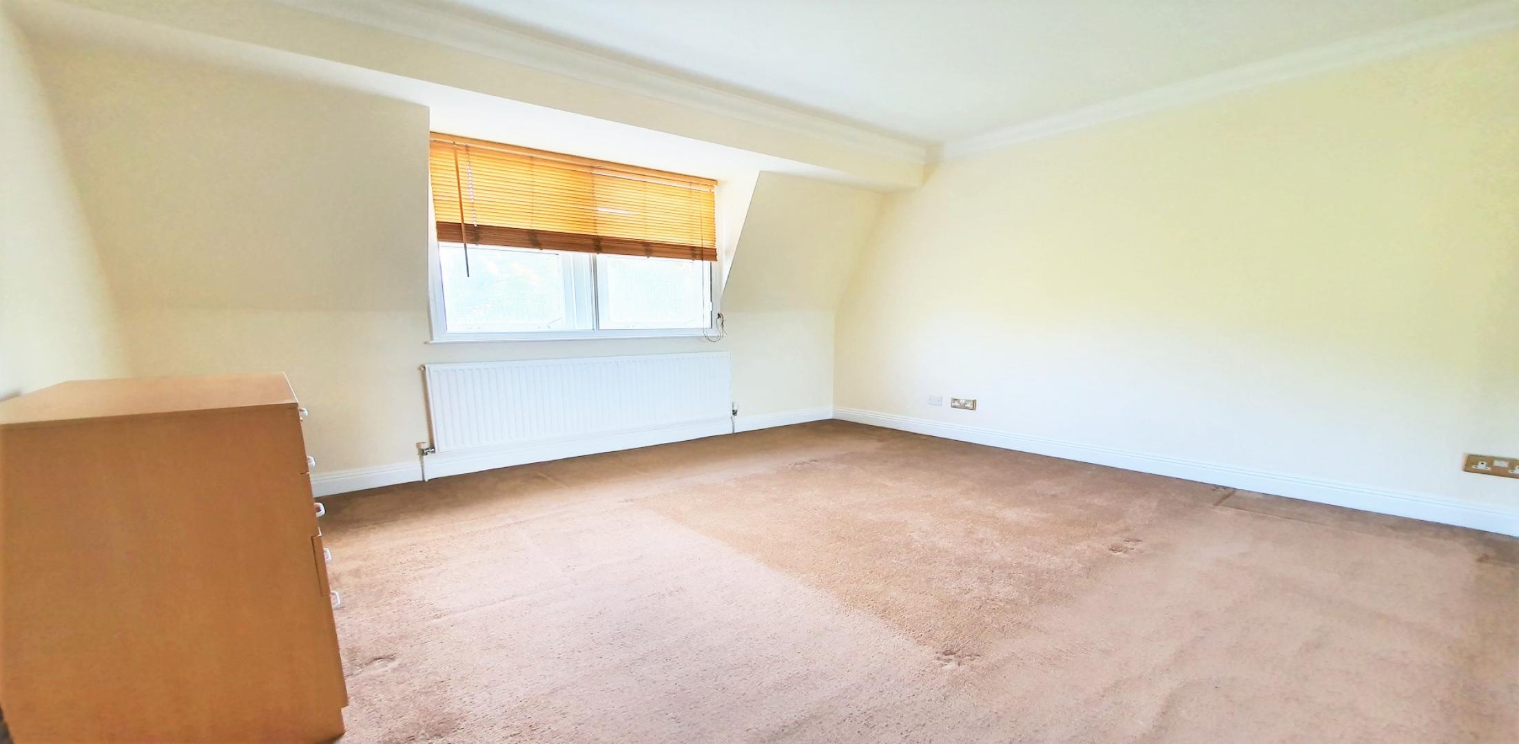 Modern Apartment Cedar Lodge, Exeter Road , Kilburn