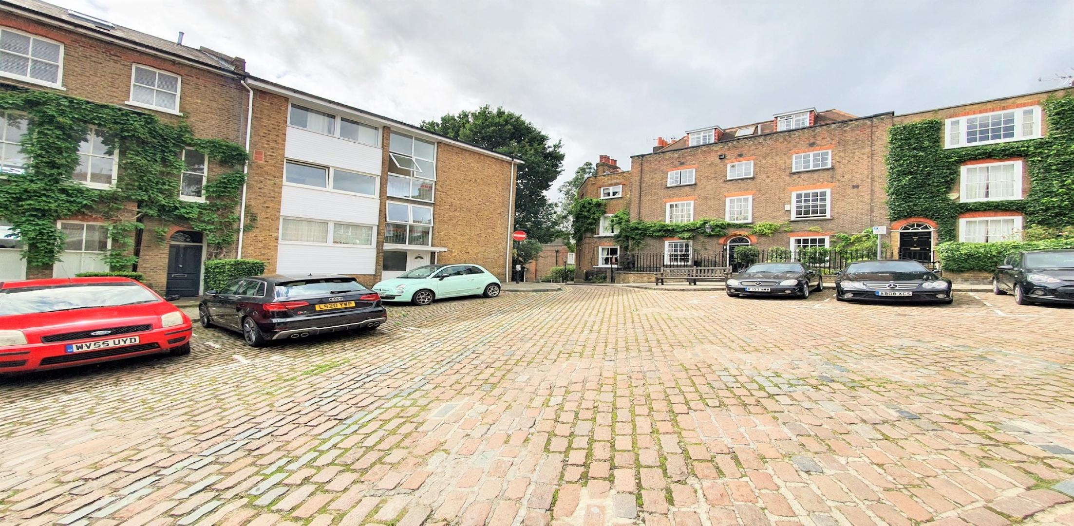 Modern and Central Apartment New End Square, Hampstead