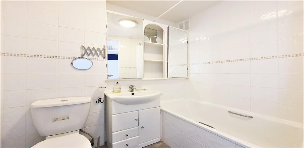 			1 Bedroom, 1 bath, 1 reception Flat			 New End Square, HAMPSTEAD