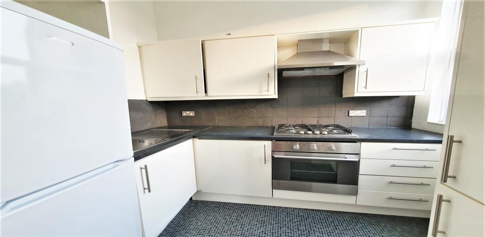 			2 Bedroom, 1 bath, 1 reception Flat			 Claremont Road, CRICKLEWOOD