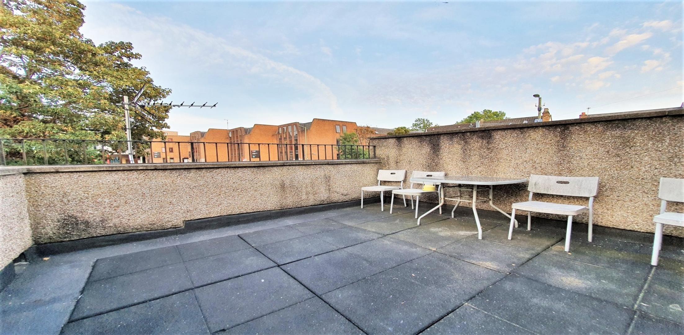 			PRIVATE ROOF TERRACE, 3 Bedroom, 1 bath, 1 reception Flat			 Claremont Road, CRICKLEWOOD