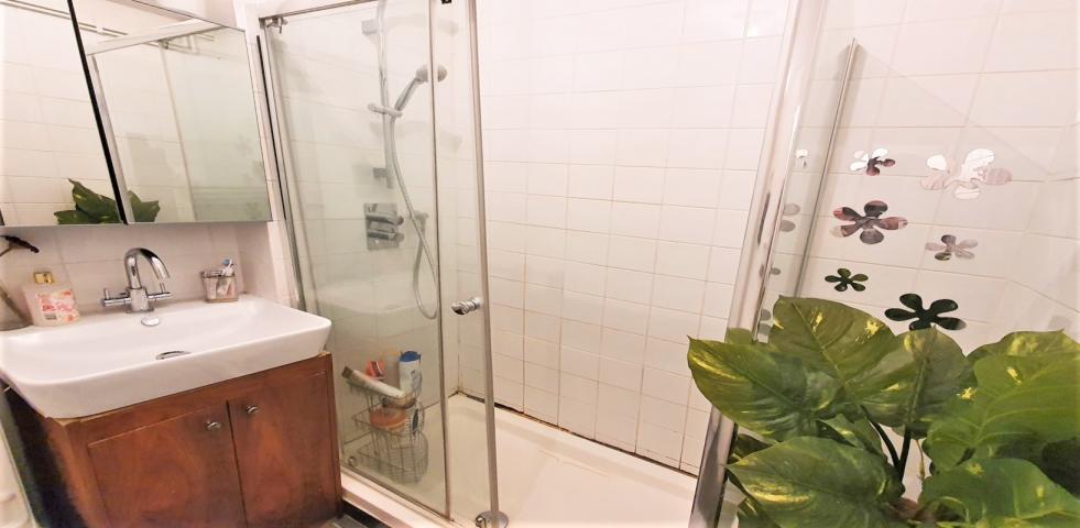 			HEATING and HOT WATER INCLUDED, 2 Bedroom, 1 bath, 1 reception Flat			 Mortimer Crescent, MAIDA VALE / KILBURN PARK