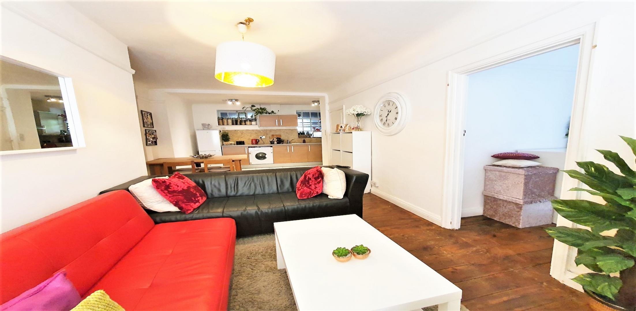 			HEATING and HOT WATER INCLUDED, 2 Bedroom, 1 bath, 1 reception Flat			 Mortimer Crescent, MAIDA VALE / KILBURN PARK