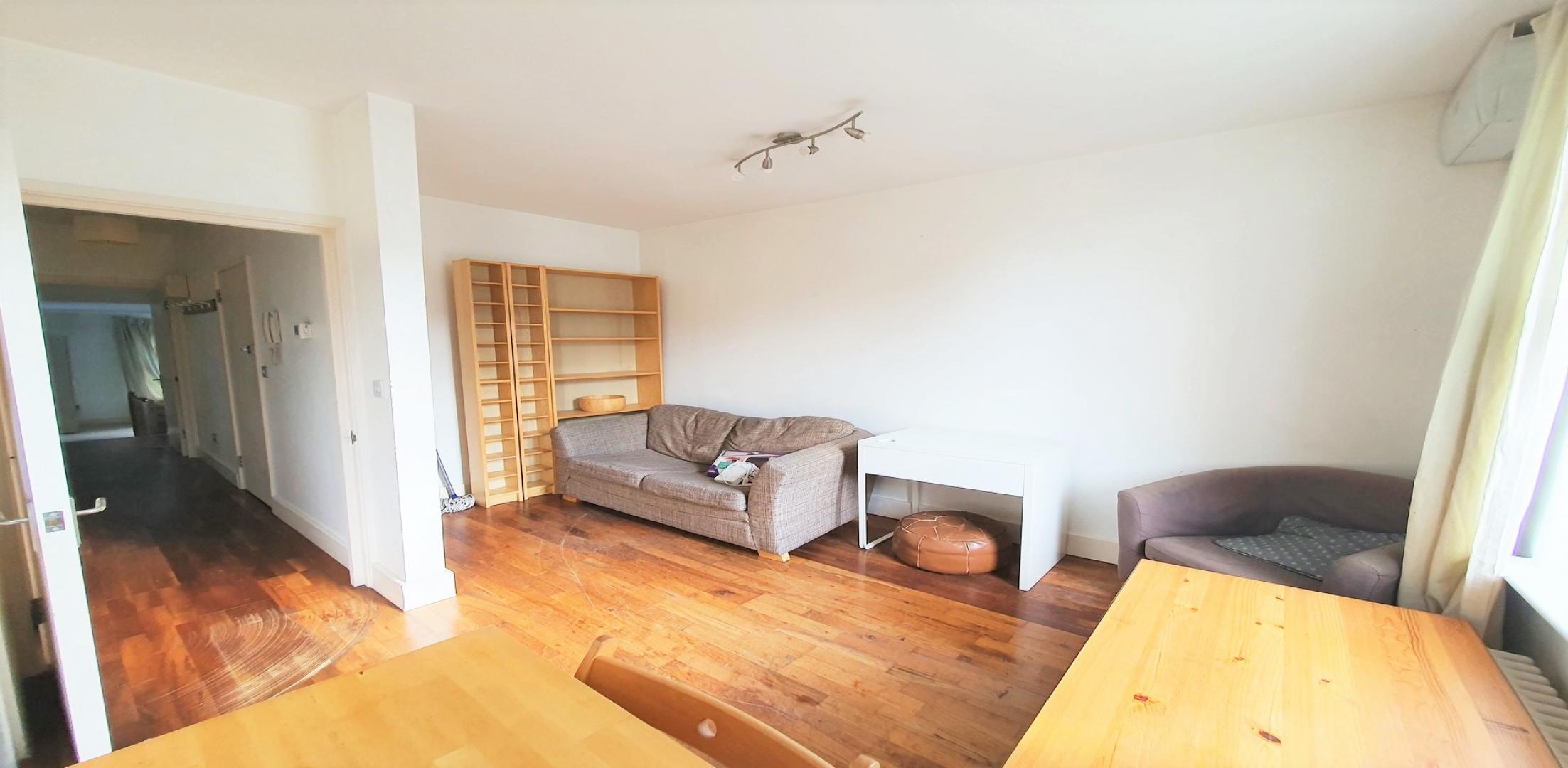 			2 Bedroom, 1 bath, 1 reception Flat			 Lichfield Road, CRICKLEWOOD