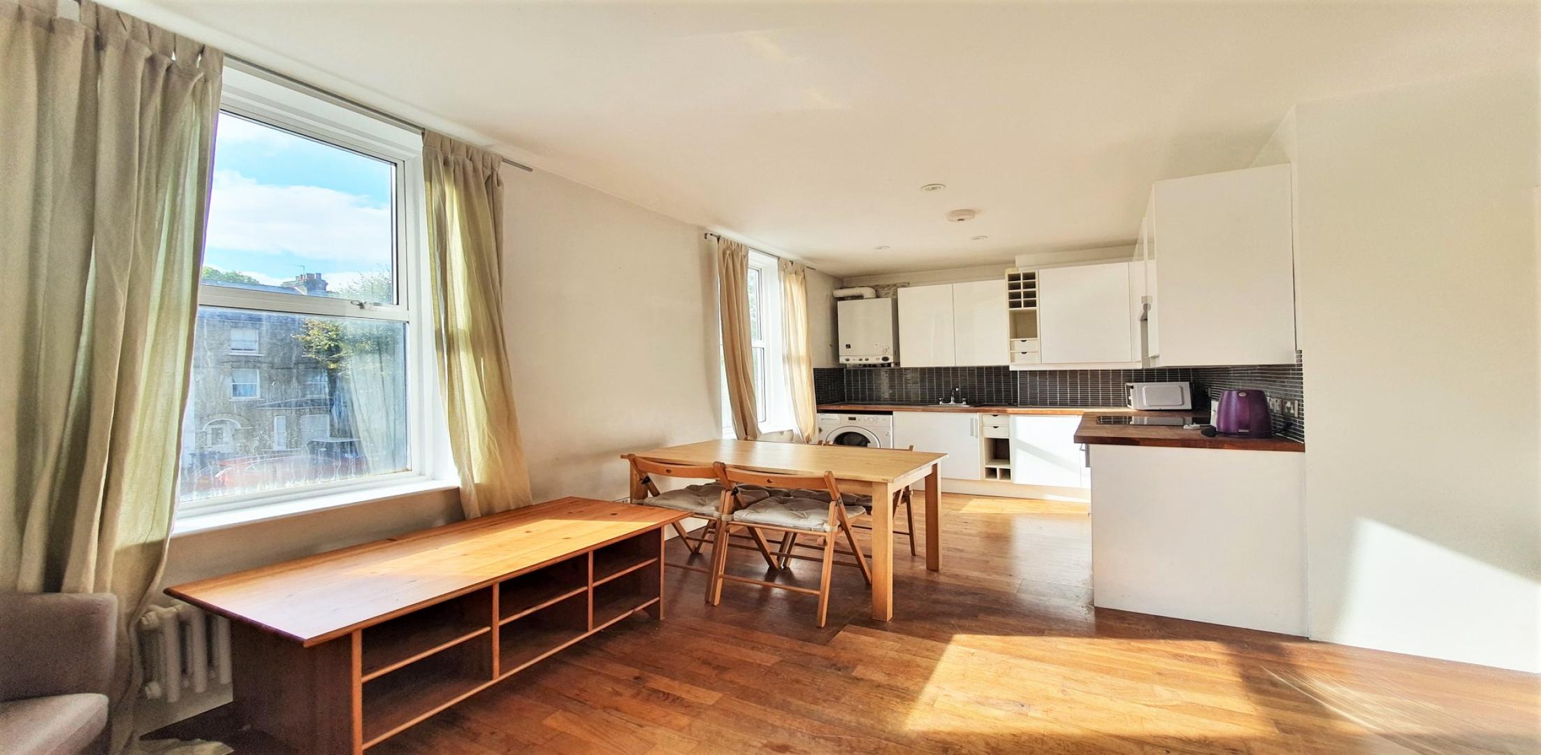 			2 Bedroom, 1 bath, 1 reception Flat			 Lichfield Road, CRICKLEWOOD