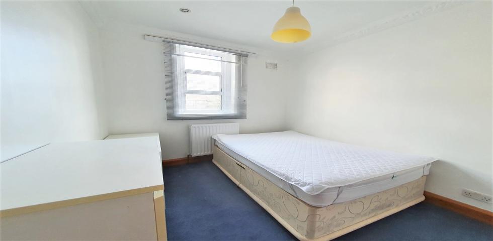 			2 Bedroom, 1 bath, 1 reception Flat			 Burnley Road, DOLLIS HILL