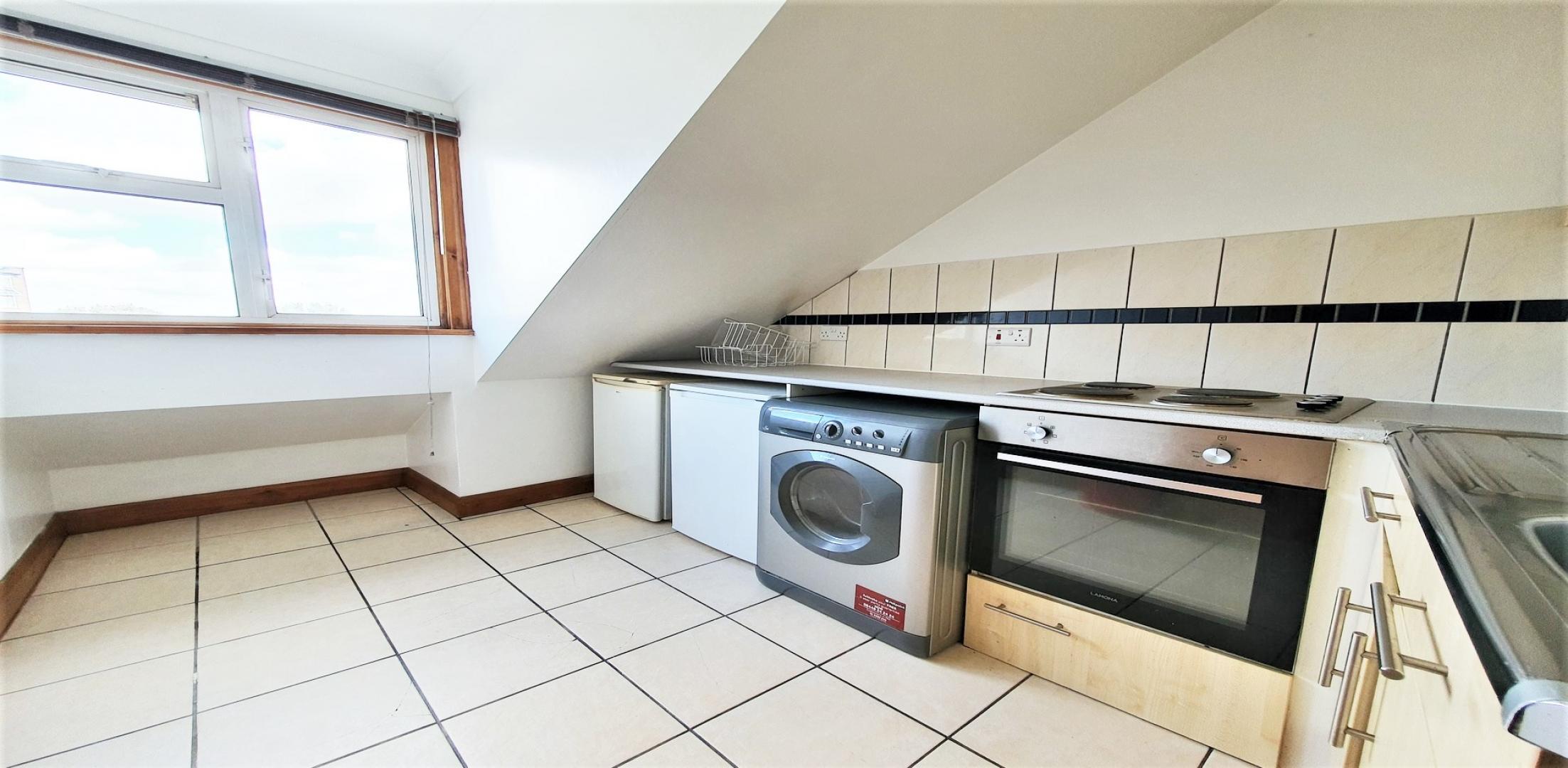 			2 Bedroom, 1 bath, 1 reception Flat			 Burnley Road, DOLLIS HILL