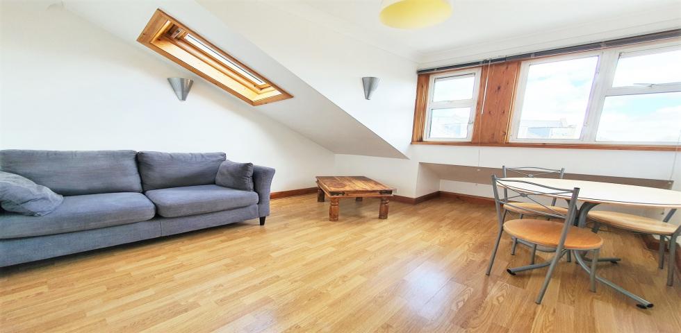 			2 Bedroom, 1 bath, 1 reception Flat			 Burnley Road, DOLLIS HILL