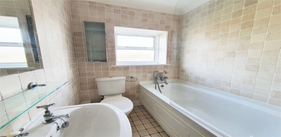 Stunning Modern Apartment Compayne Gardens, West Hampstead